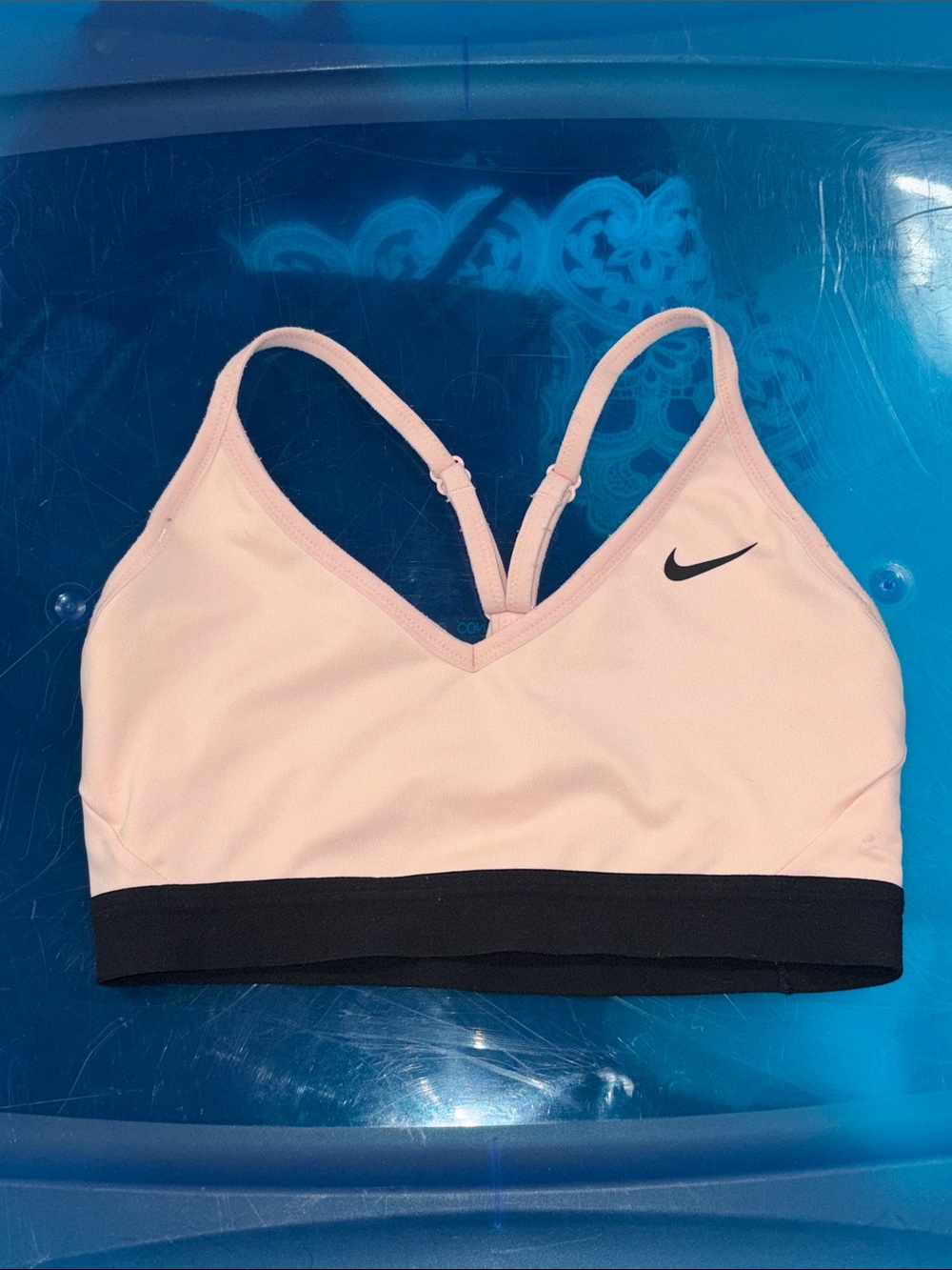 Nike sports bra blush pink